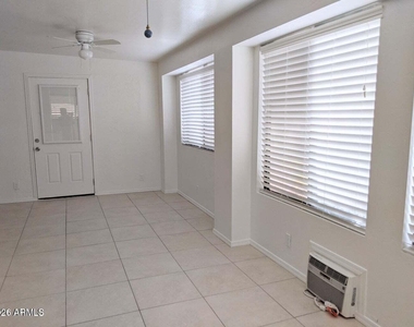 7733 E Columbine Way - Photo Thumbnail 10