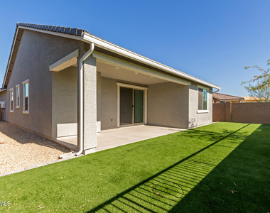 8911 W Solano Drive - Photo Thumbnail 30