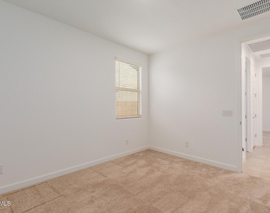 8911 W Solano Drive - Photo Thumbnail 26