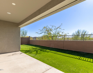 8911 W Solano Drive - Photo Thumbnail 29