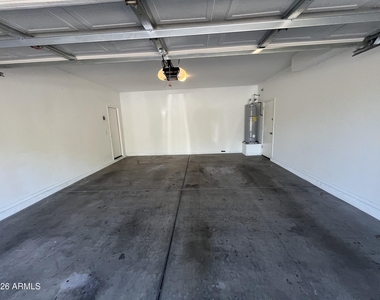 14670 N 174th Lane - Photo Thumbnail 19