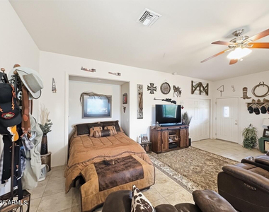 1033 E Irvine Road - Photo Thumbnail 6