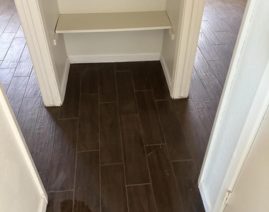 2524 S Yavapai Road - Photo Thumbnail 3