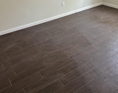 2524 S Yavapai Road - Photo Thumbnail 4