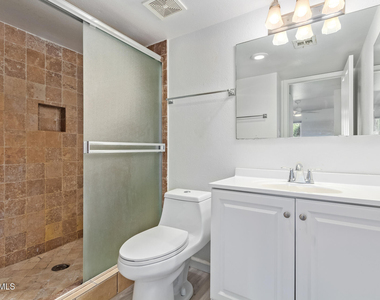 12440 N 20th Street - Photo Thumbnail 10
