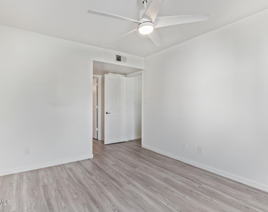12440 N 20th Street - Photo Thumbnail 9