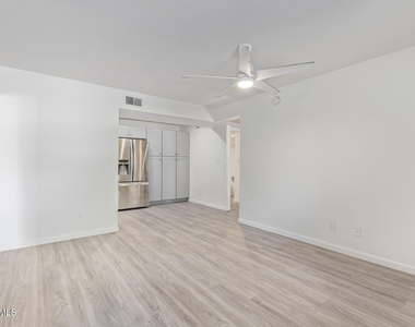 12440 N 20th Street - Photo Thumbnail 3