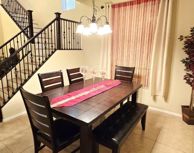 121 W Hackberry Drive - Photo Thumbnail 8