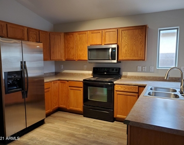 1745 E Melanie Street - Photo Thumbnail 8
