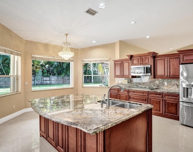 10255 Guatemala Street - Photo Thumbnail 15