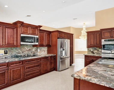 10255 Guatemala Street - Photo Thumbnail 46