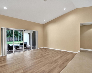 10255 Guatemala Street - Photo Thumbnail 6