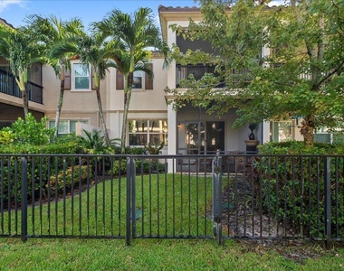 131 Sword Fern Place - Photo Thumbnail 20