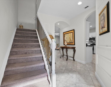 131 Sword Fern Place - Photo Thumbnail 3