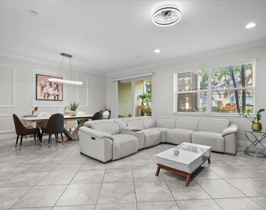 131 Sword Fern Place - Photo Thumbnail 7