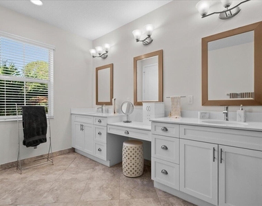 131 Sword Fern Place - Photo Thumbnail 12