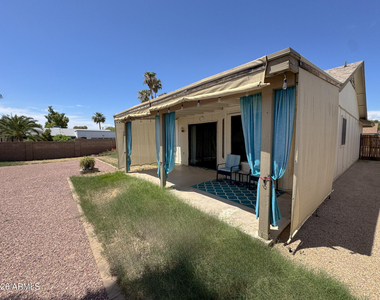 3111 E Charleston Avenue - Photo Thumbnail 26