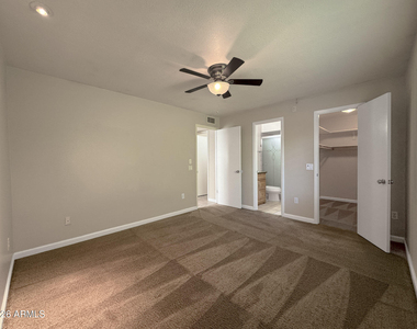 254 E Auburn Drive - Photo Thumbnail 12