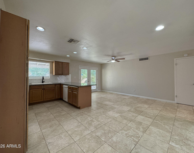 254 E Auburn Drive - Photo Thumbnail 16