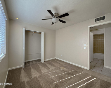 254 E Auburn Drive - Photo Thumbnail 10