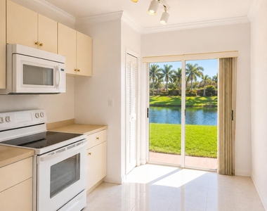 925 Ne 34 Avenue - Photo Thumbnail 3