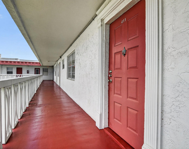 4140 Nw 44th Avenue - Photo Thumbnail 35