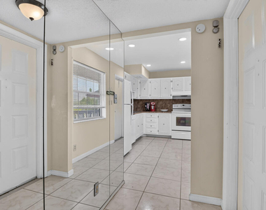 4140 Nw 44th Avenue - Photo Thumbnail 3