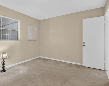 4140 Nw 44th Avenue - Photo Thumbnail 20