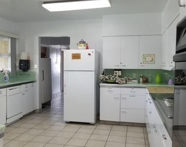 2650 W Union Hills Drive - Photo Thumbnail 35