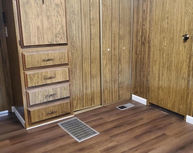 2650 W Union Hills Drive - Photo Thumbnail 14