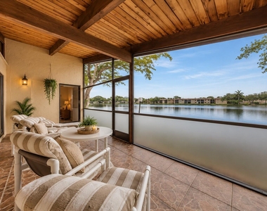412 Briarwood Circle - Photo Thumbnail 2