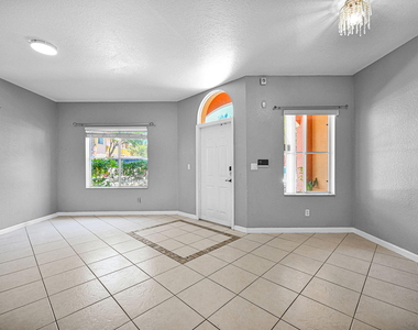 603 W Santa Catalina Circle - Photo Thumbnail 6