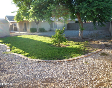 9139 W Canyon Drive - Photo Thumbnail 17