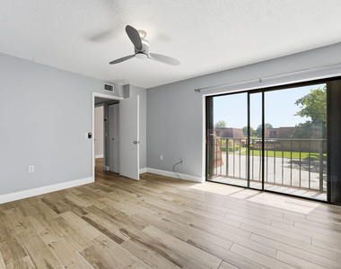 236 Charter Way - Photo Thumbnail 12