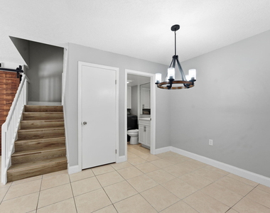 236 Charter Way - Photo Thumbnail 9