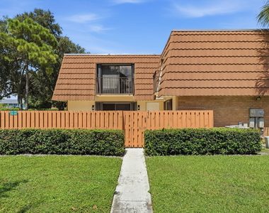 236 Charter Way - Photo Thumbnail 20