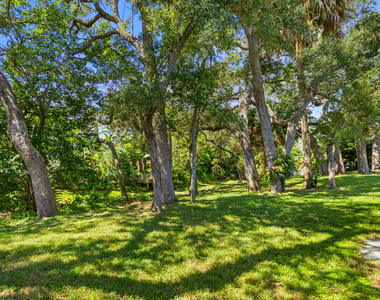 1050 Sw 1st Street - Photo Thumbnail 33