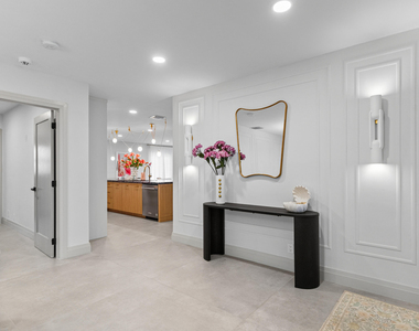 1050 Sw 1st Street - Photo Thumbnail 10