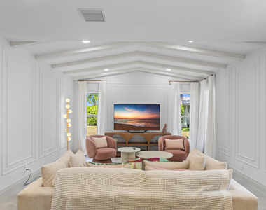 1050 Sw 1st Street - Photo Thumbnail 7