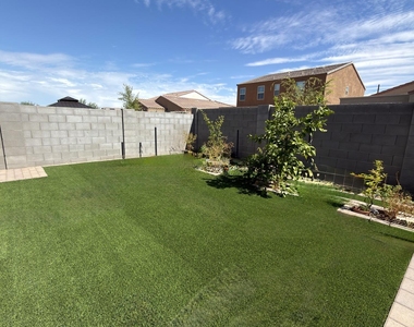 12645 W Palmaire Avenue - Photo Thumbnail 22