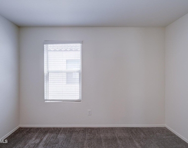 12645 W Palmaire Avenue - Photo Thumbnail 10