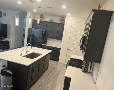 17359 N 10th Street - Photo Thumbnail 34