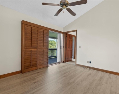 1481 Ne 14th Court - Photo Thumbnail 8