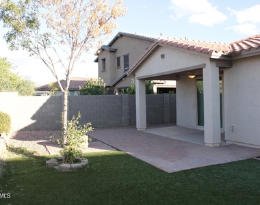 11554 W Lone Tree Trail - Photo Thumbnail 16