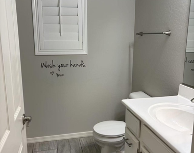 11554 W Lone Tree Trail - Photo Thumbnail 12
