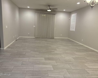 11554 W Lone Tree Trail - Photo Thumbnail 3