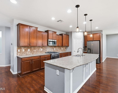 3546 E Ivanhoe Street - Photo Thumbnail 13