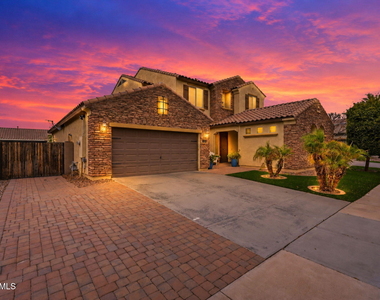 3546 E Ivanhoe Street - Photo Thumbnail 2