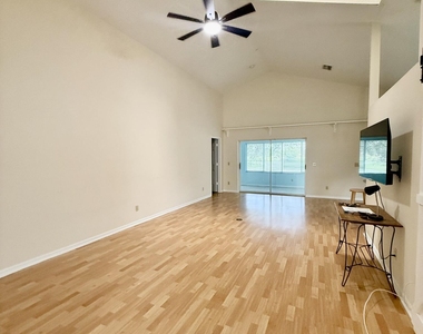 6008 Se Walkers Cay Court - Photo Thumbnail 22