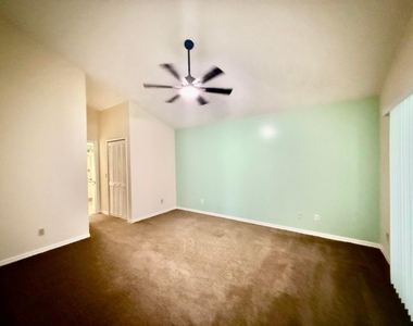 6008 Se Walkers Cay Court - Photo Thumbnail 14